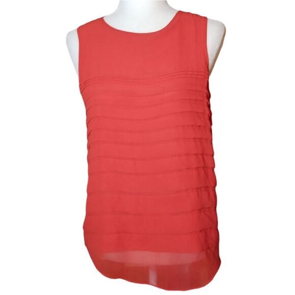 Vince Camuto Sleeveless Blouse Pleated Red Top Size Small - Picture 1 of 7